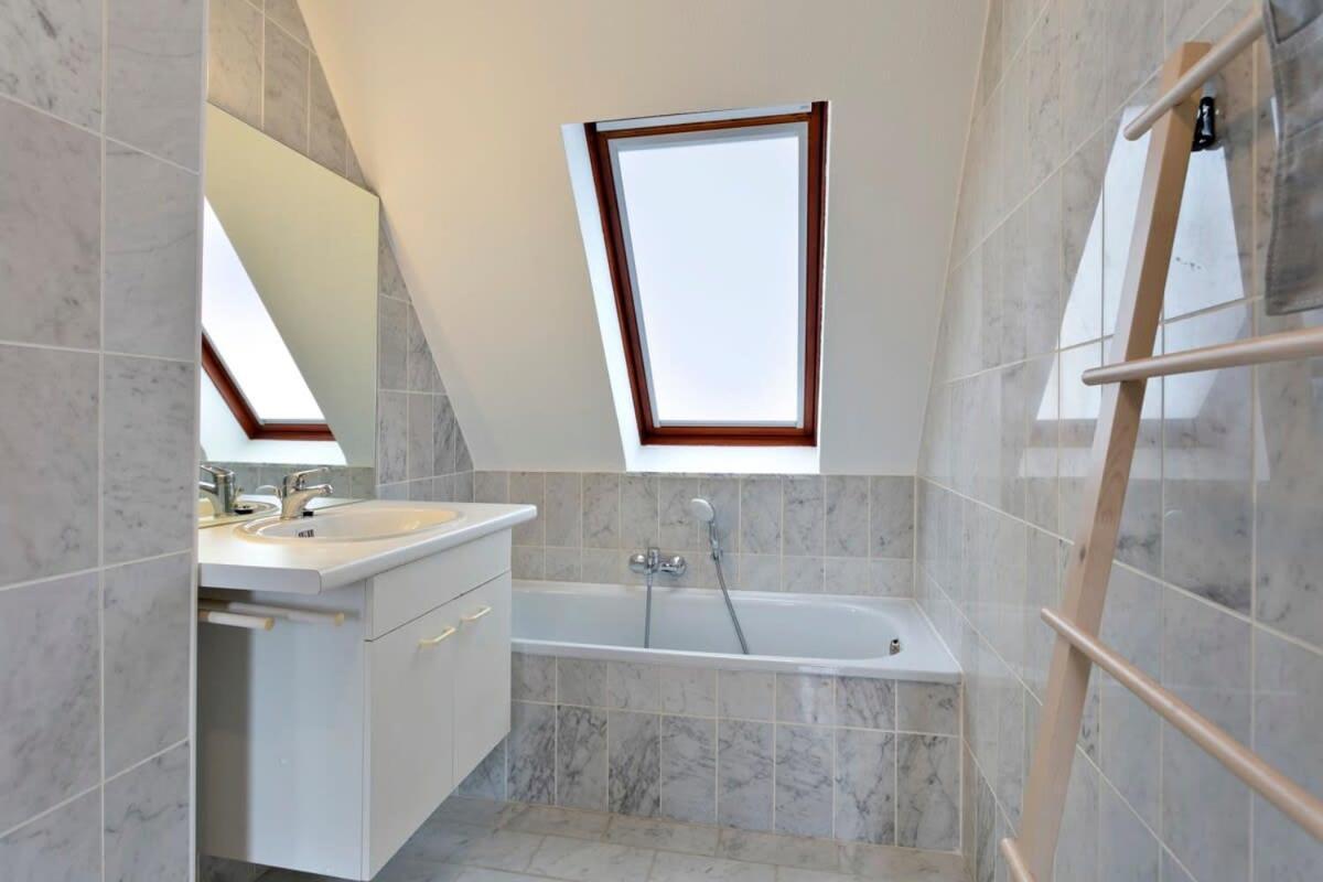 Huswell - Cozy And Roomy Studio With A Homely Feel De Haan Luaran gambar